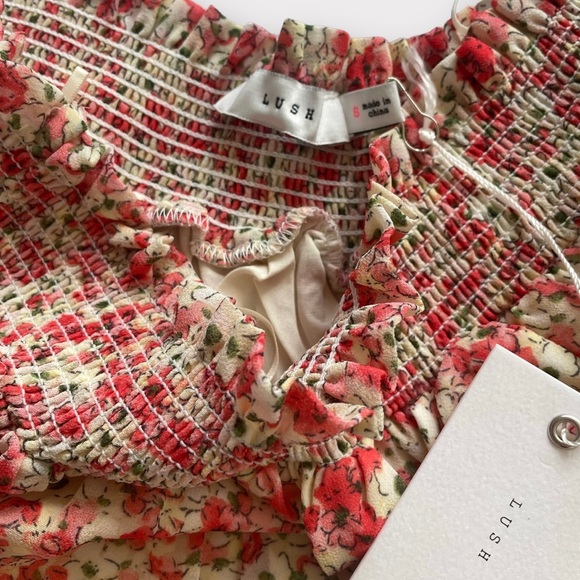 Lush- Beautiful Summer Floral Dress. - Picture 9 of 10